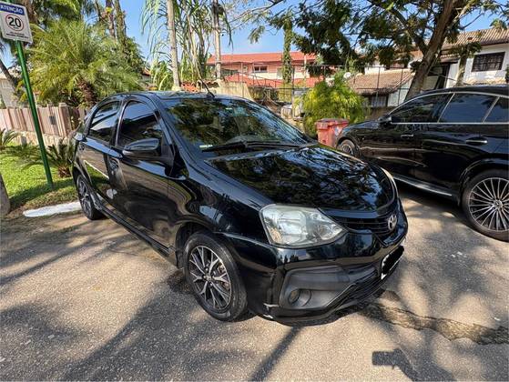 TOYOTA ETIOS 1.5 PLATINUM SEDAN 16V FLEX 4P AUTOMÁTICO TOYOTA ETIOS 1.5 PLATINUM SEDAN 16V FLEX 4P AUTOMÁTICO